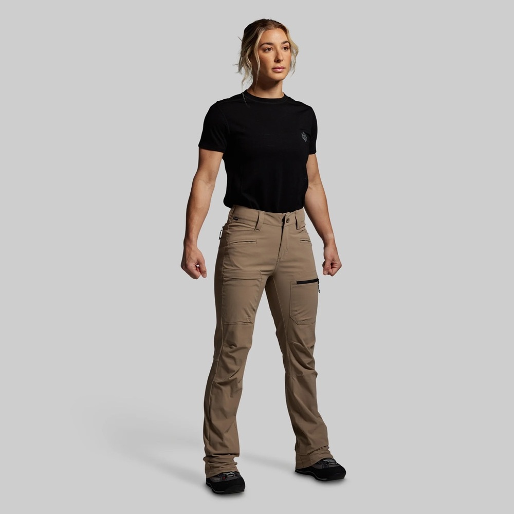 Born Primitive Women’s Terrain Pants in Desert Tan Size 4 Long - Picture 8 of 10